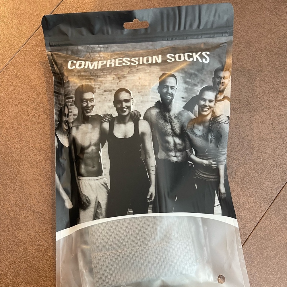 2 Pack Compression Socks Brand New Size S/M Womens